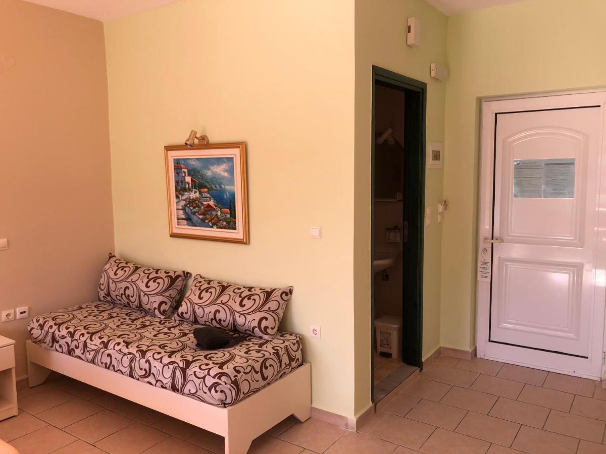 Epis Hotel Agia Marina Extérieur photo